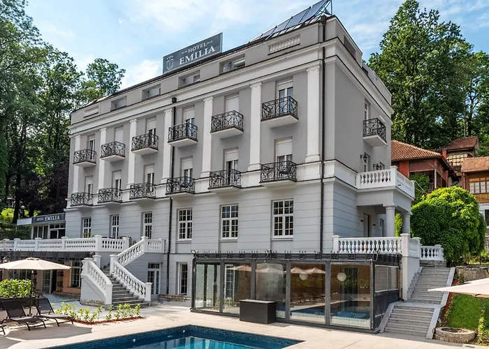 Emilia Lux Rooms